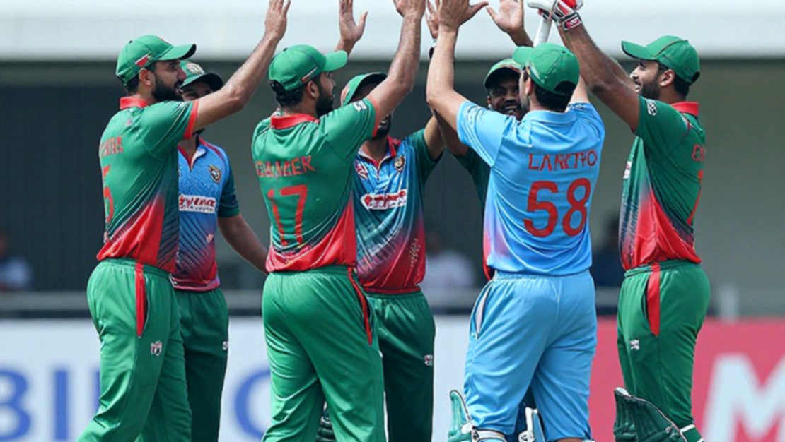 তাসকিনের তিন উইকেট আর একটি বাক্য: জিম্বাবুয়ে হারের পর বাংলাদেশের ব্যাটিং ইউনিট যে ঘড়ির নিচে